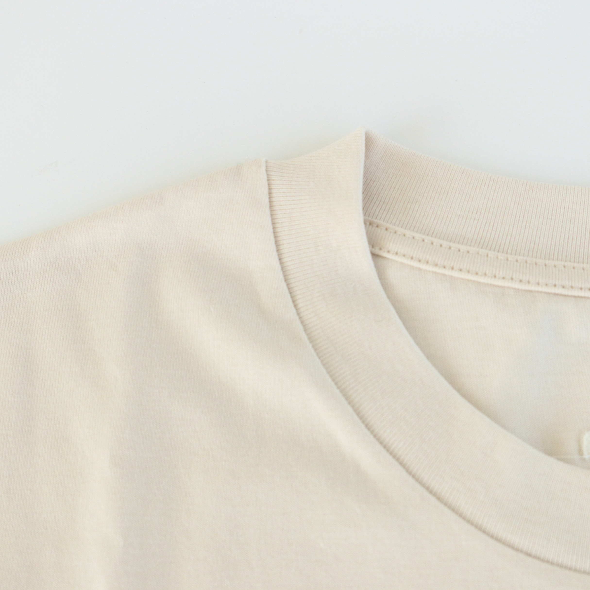 Retro-style embroidered T-shirt inspired by Mamma Mia