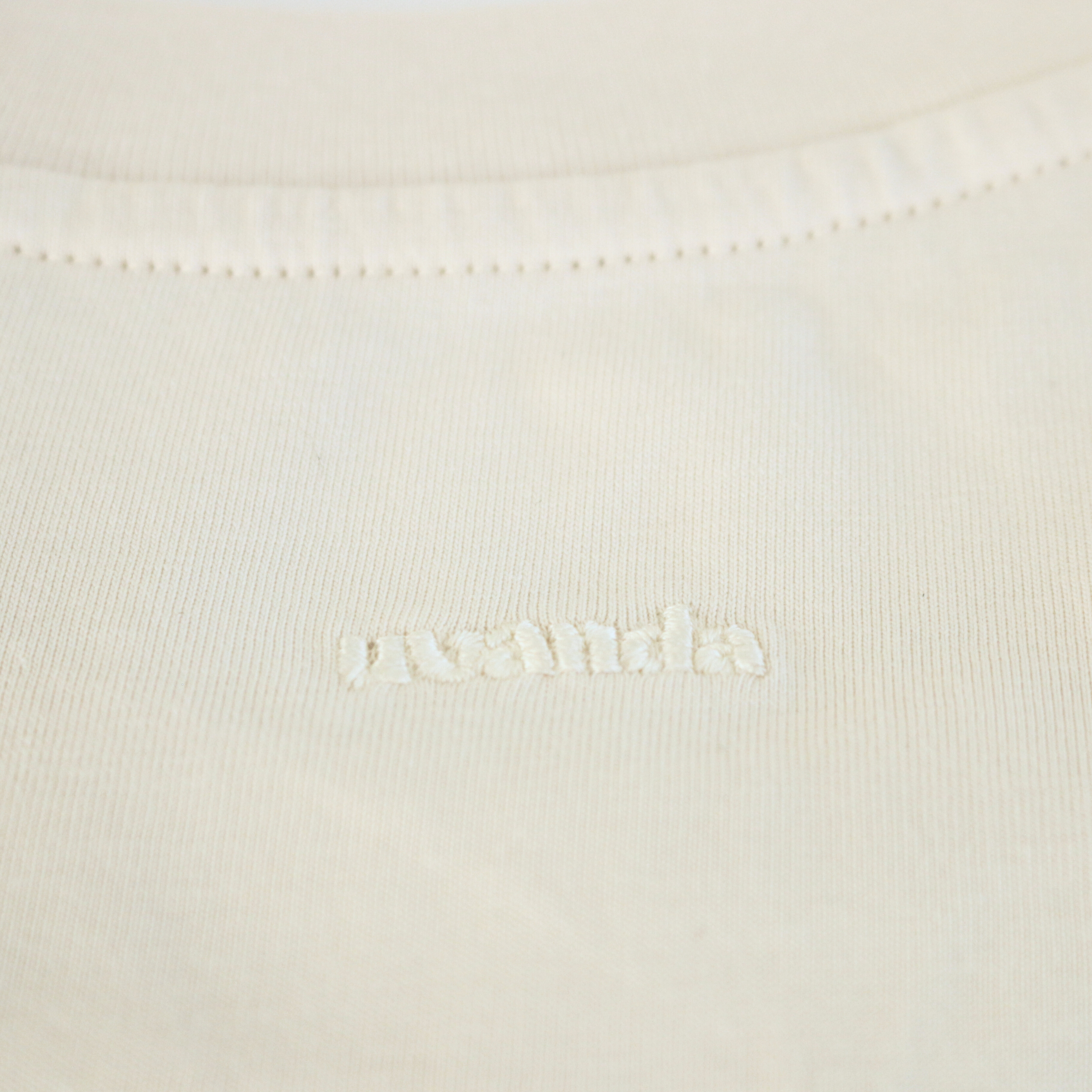 Retro-style embroidered T-shirt inspired by Mamma Mia