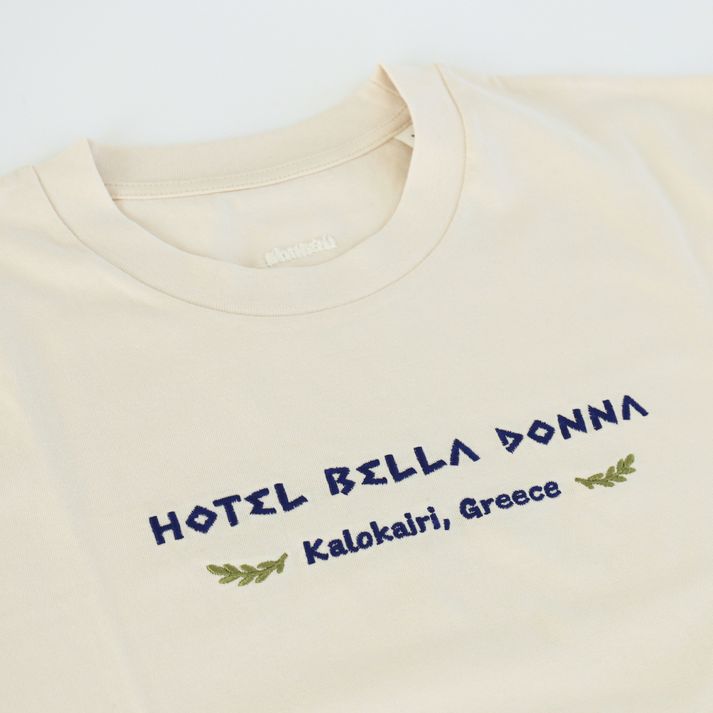 Stylish organic cotton T-shirt featuring Bella Donna